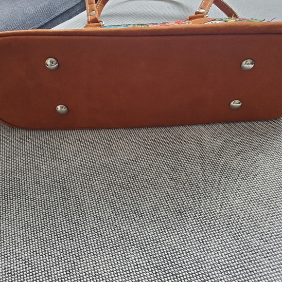 Woven Shoulder Purse - Picture 3 of 6